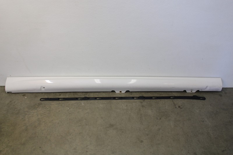 MK6 VW Golf R Right Side Skirt Rocker Panel Passenger Side Genuine Oem 2012-2013