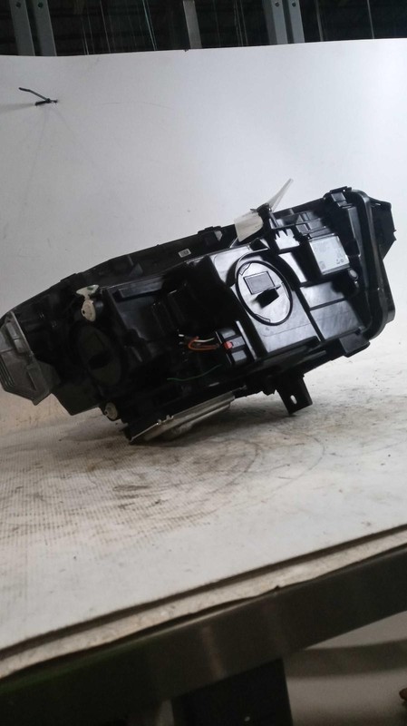 2021 MERCEDES GLA-CLASS Left Headlight Assembly White, LED, 718353, 23K Miles