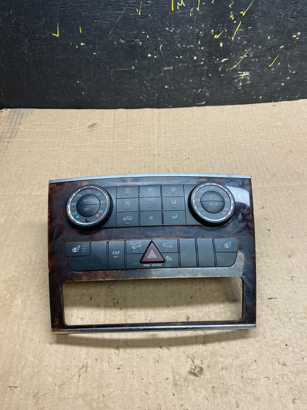 2006-2013 Mercedes X164 GL450 ML500 AC Heater Climate Control Switch Z0229 DG