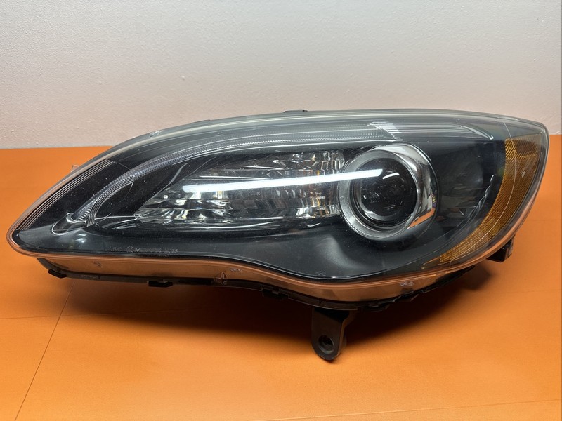 68088067AG I 2013 - 14 CHRYSLER 200 LEFT HEADLAMP BLACK SDN HALOGEN LED LH