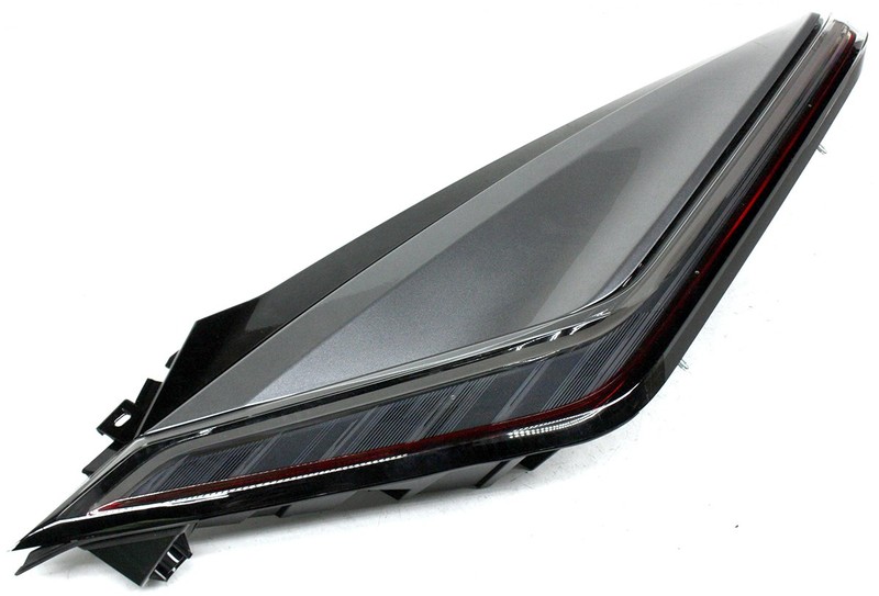 OEM Left Driver Side LED Tail Lamp For Cadillac LYRIQ Satin Steel 86803229