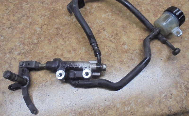 2006 Yamaha FZ6 FZ 6 FZ6-S F Z 600 Rear Brake Lever Master Cylinder Back Line 06