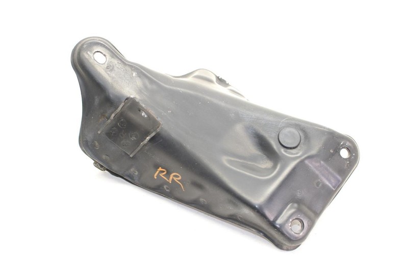 Passenger Right Rear Suspension Mount Bracket Fits 87-89 MR2