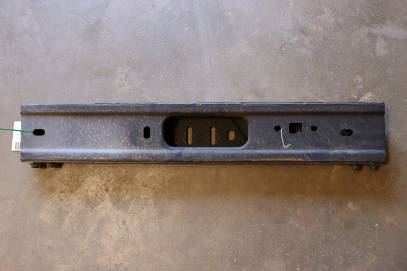 2017-2019 FORD F250 SD CREW 6.7L 4X4 TRANSMISSION CROSSMEMBER MOUNT BRACKET OEM