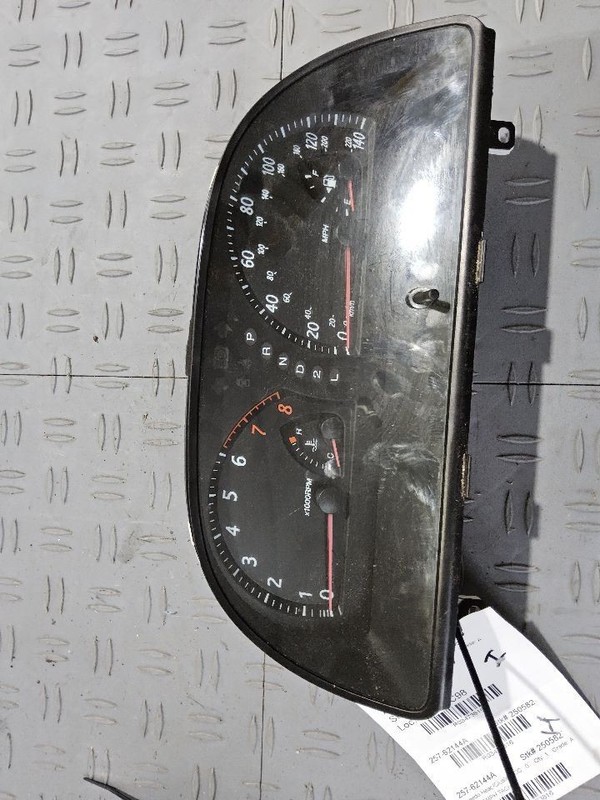 Speedometer Cluster MPH 4 Cylinder Le Black Face Fits 02-04 CAMRY 3473816