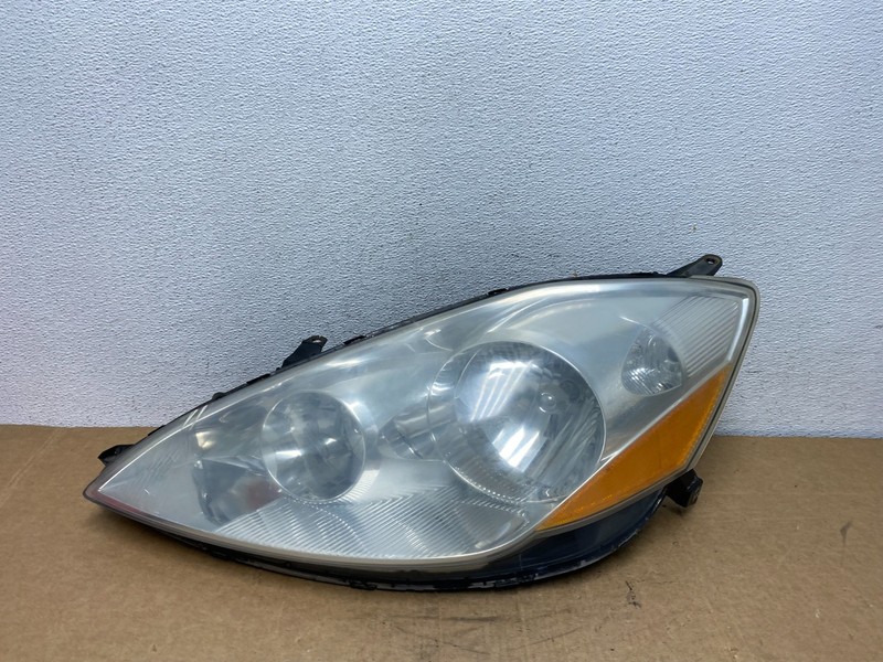 2006 to 2010 Toyota Sienna Left Driver Lh Side Headlight Halogen AD6334 DW