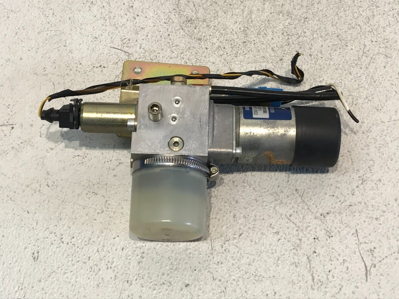 02-08 BMW E65 E66 750 Trunk Lid Hydraulic Pump Actuator Motor 7015009 OEM