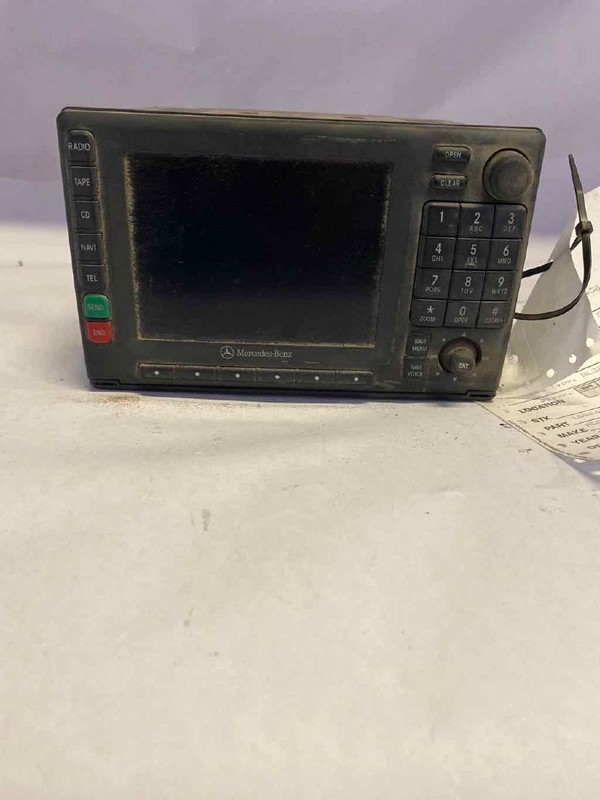 Audio & Visual Equip.(radio) MERCEDES ML320 02 03 04 05