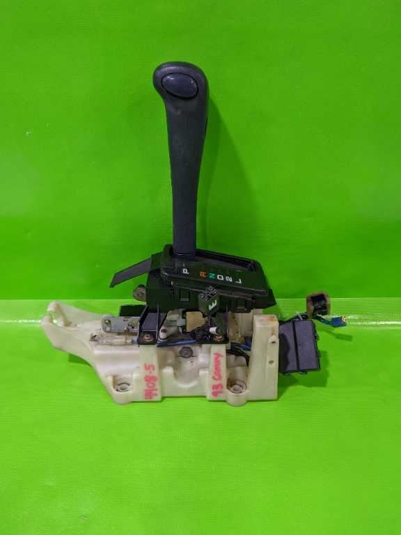 92-96 CAMRY AT TRANSMISSION GEAR SHIFT SHIFTER ASSEMBLY OEM 4408-5