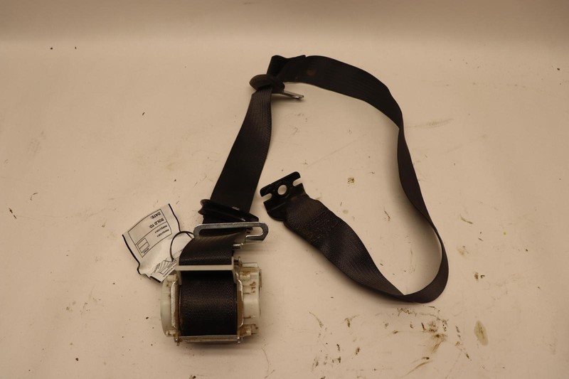 2018 CHEVY SILVERADO 1500 / SIERRA 1500 REAR LEFT SIDE SEAT BELT OEM