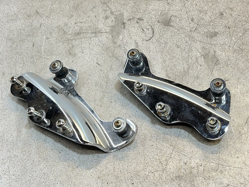 12 Harley Davidson FLHR Road King Rear Passenger Seat Rest Mount Bracket Chrome