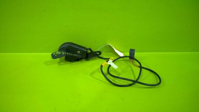 04-15 TITAN KING CAB PASSENGER RIGHT REAR DOOR LOCK LATCH OEM 3182-31
