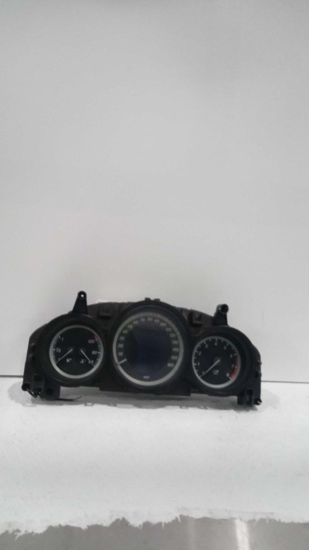 2014 MERCEDES E-CLASS Speedometer Gauge OEM Black 120K Miles NJ25-K48078