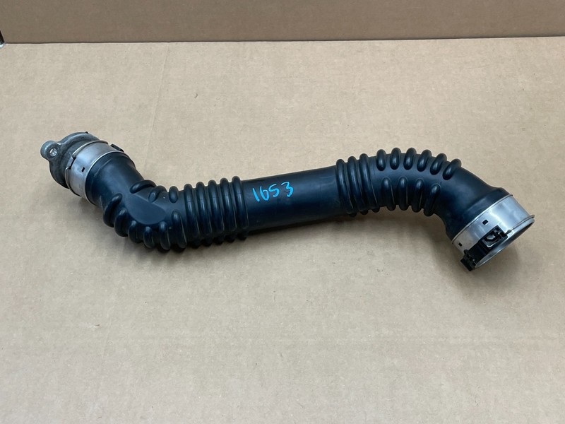 21 22 23 24 Kia K5 Intercooler Radiator Hose Duct Tube Pipe 1.6L 1652 OEM