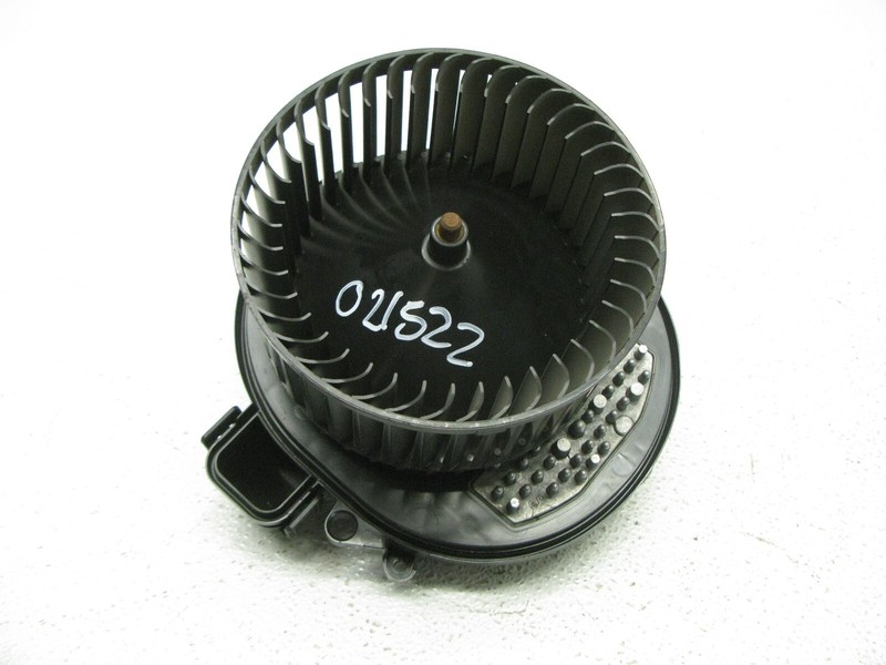 12-21 BMW F36 430i 330i 228i BLOWER MOTOR FAN WITH RESISTOR AC A/C HEATER 021522