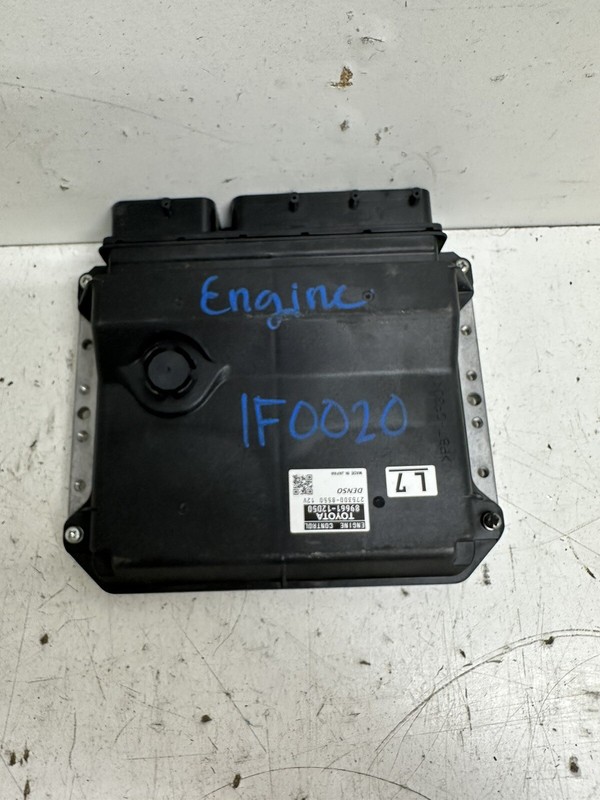 2010 Scion XB A/T ECU ECM PCU PCM Electronic control module processor oem