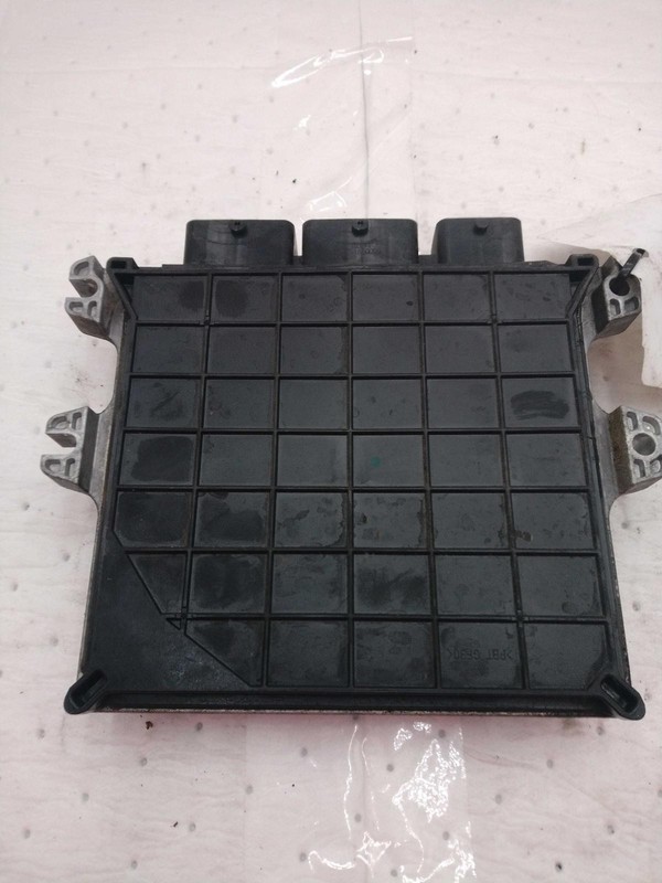 2017 Nissan Titan Engine Control Module ECM OEM 23703EZ32A 149k miles