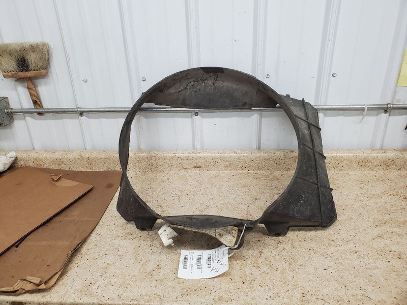 ROADMASTR 1994 Radiator Shroud 300293