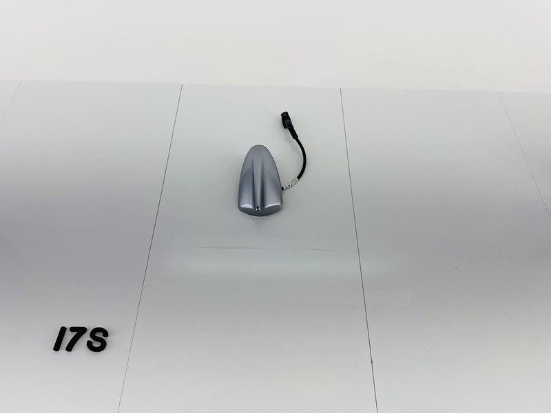 17-20 FIAT 124 SPIDER REAR EXTERIOR TRUNK LID SATELLITE SHARK FIN ANTENNA OEM