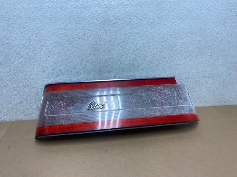 1990 - 1993 Cadillac Allante Left Driver LH Tail Light J9266 OEM DG