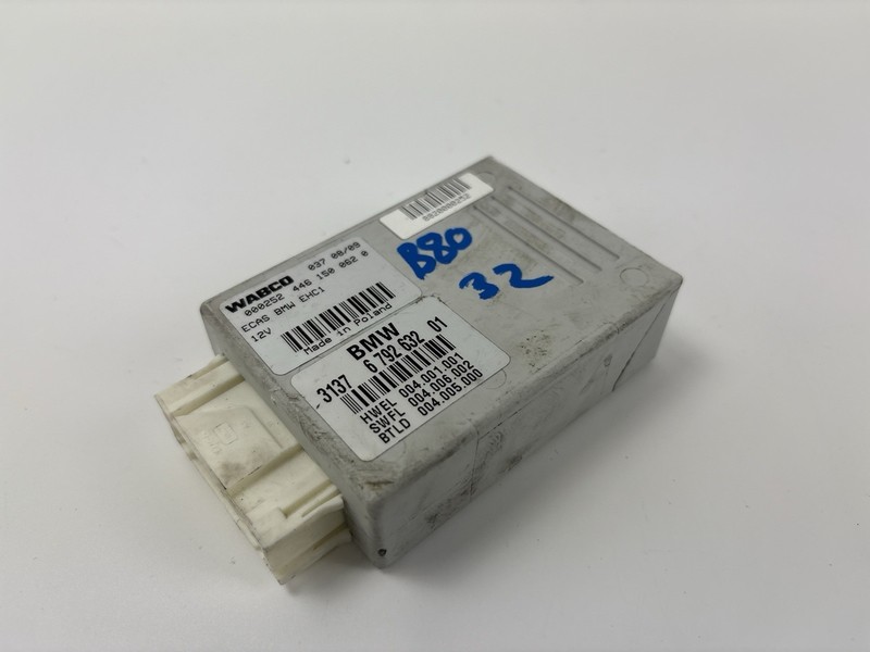 2010 - 2015 BMW 750i 750Li 535i 550i AIR SUSPENSION CONTROL MODULE OEM 6797090