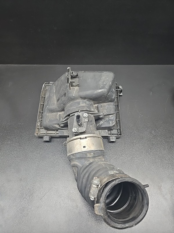 16-20 INFINITI Q50 3.0 LEFT AIR INTAKE FILTER CLEANER BOX W/ MASS AIRFLOW OEM