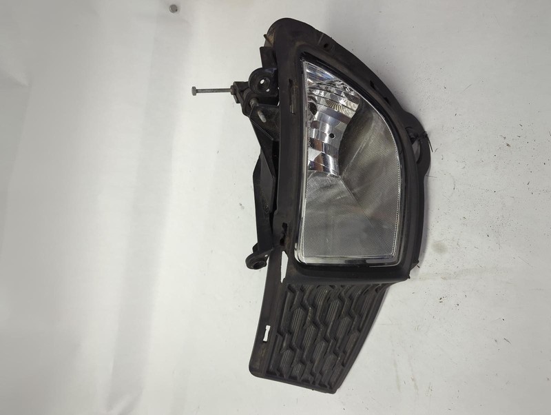 10-'12 KIA FORTE Right passenger fog light OEM Grade B