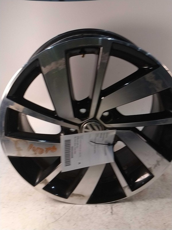 2020 Volkswagen Jetta 17 OEM Wheel Rim 5GM601025T Used 104k Miles