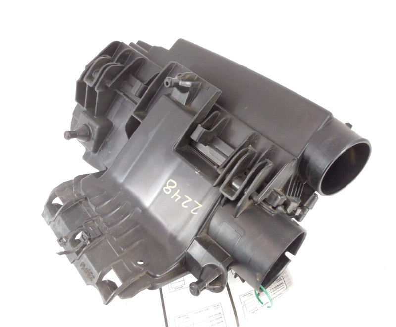 2012-2015 Mercedes-Benz SLK250 Air Cleaner Housing Box OEM