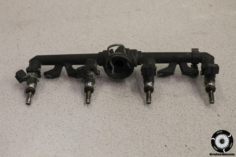 2013 BMW K1300SK 1300 S GAS FUEL INJECTORS INJECTOR SET RAIL 13