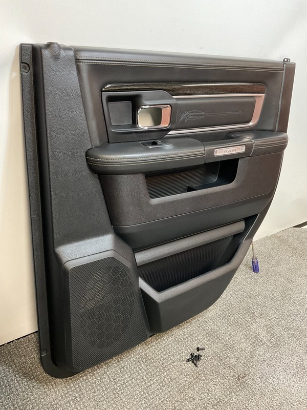 ✅2013-2024 CLASSIC RAM 1500-3500 LIMITED REAR RIGHT DOOR PANEL MOPAR OEM BLACK