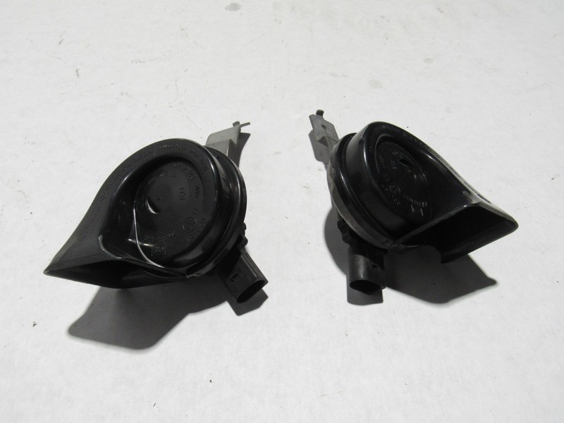 Mercedes S550 C217 2015 Front High Low Tone Alarm Signal Horn Set Pair 14-17 |