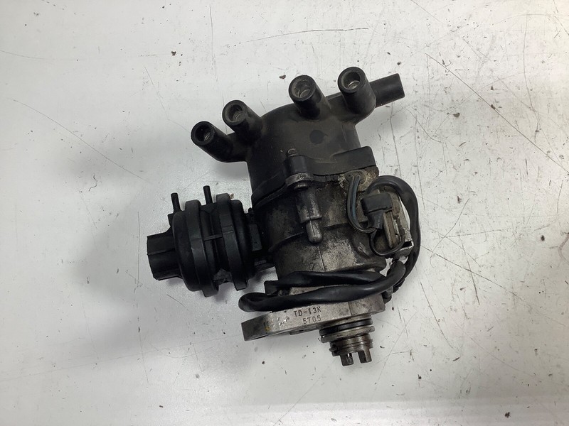 84 Honda Prelude Distributor TD-13K-5705 OEM