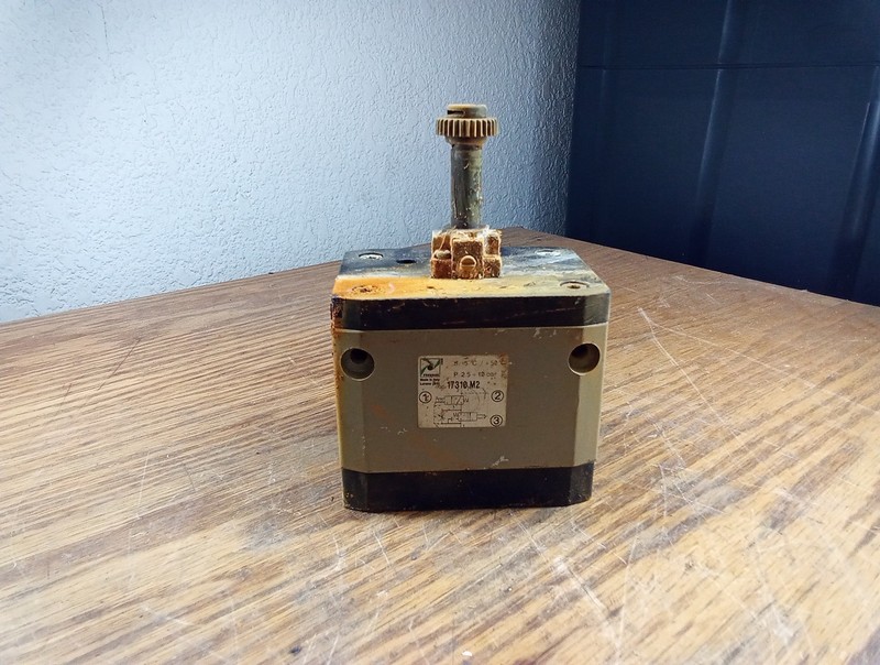 Pneumax 17310.M2 Pneumatic Soft Start Valve