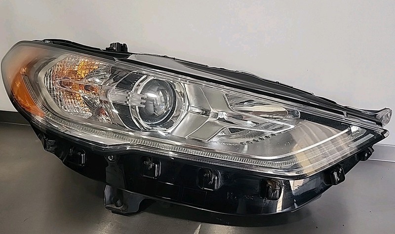 HS7313W029CJ 2017 - 2020 Fusion Passenger Side HeadlampLED Accent OE RH Comple