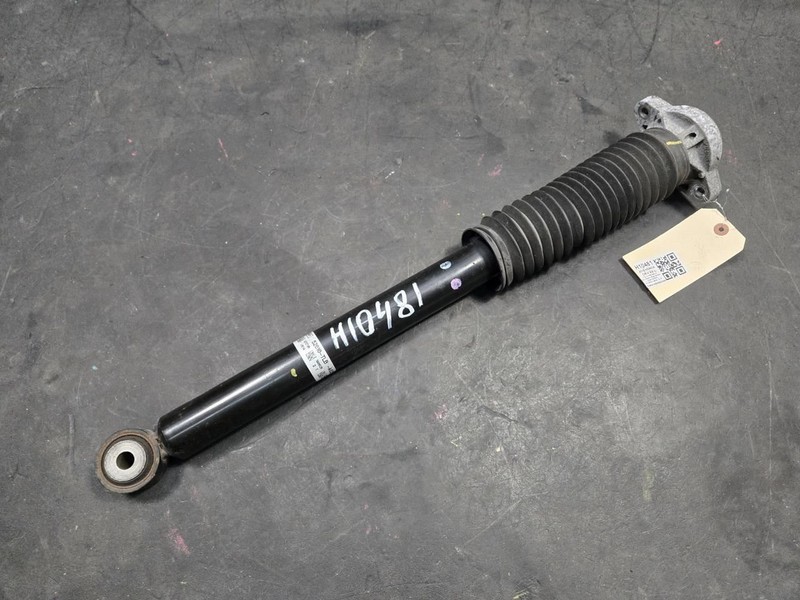 Rear Right Shock Absorber 2019 Honda CR-V 52610-TLB-A02 2017 2018