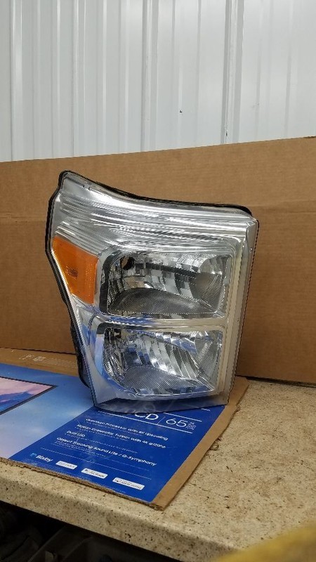 Passenger Headlight Composite Fits 11-16 FORD F250SD PICKUP 302178