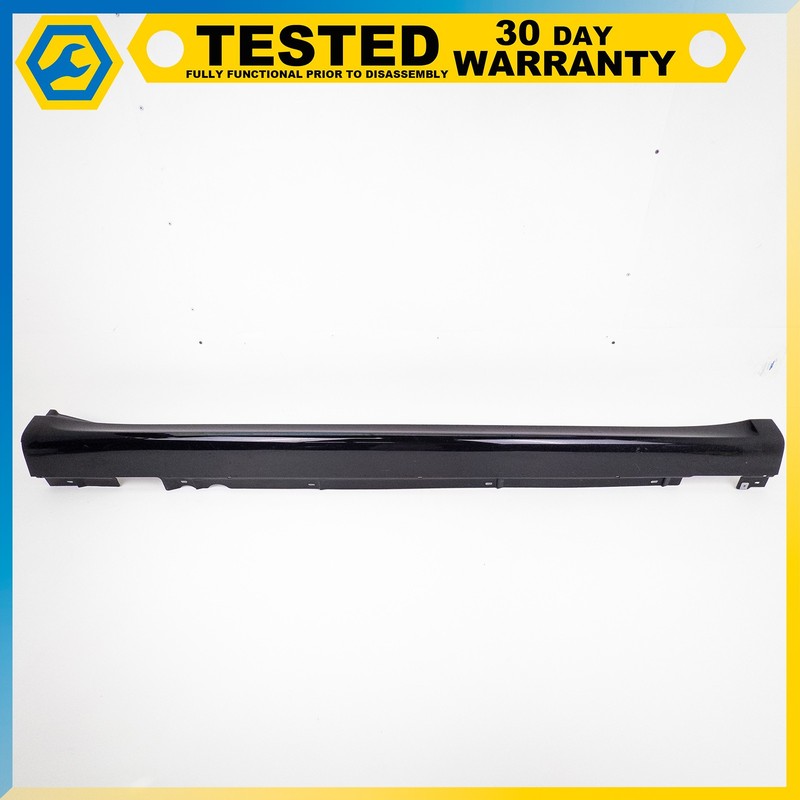 14-24 PORSCHE MACAN GTS RIGHT PASSENGER SIDE SKIRT ROCKER MOLDING SILL PANEL OEM