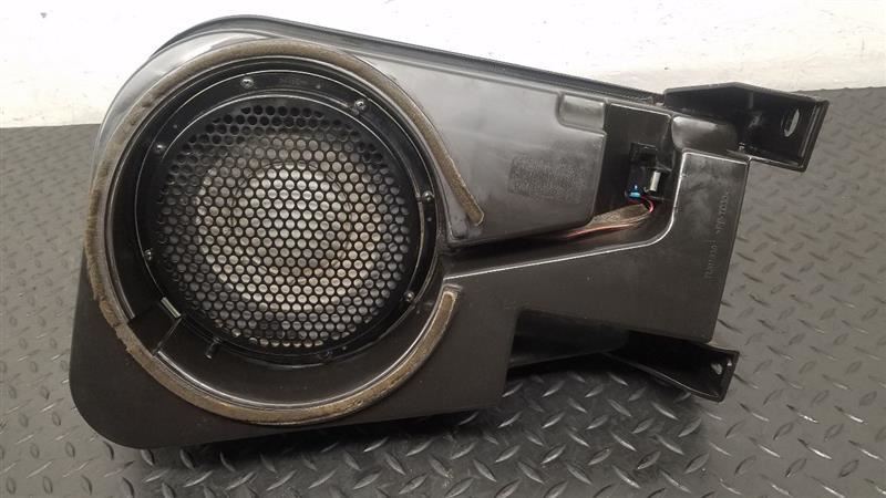 10-17 GMC Terrain Subwoofer Speaker Assembly OEM 23145362