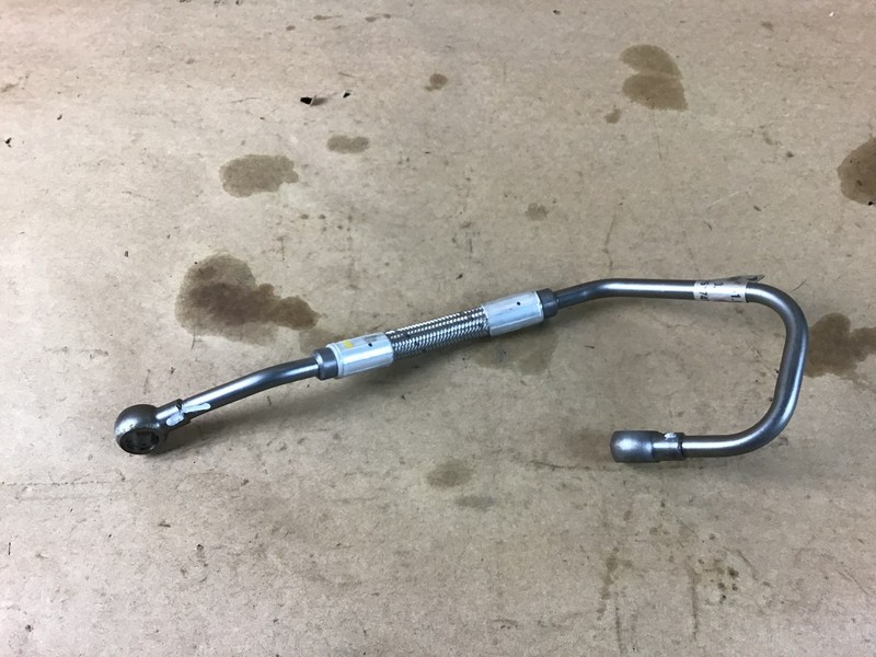 McLaren 570S 570 2017 Left Driver Turbo Oil Line Pipe 15 - 19 ;:A