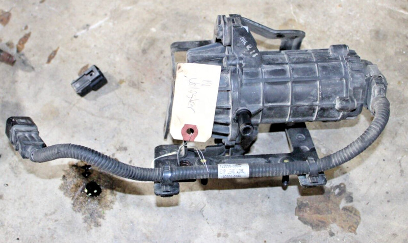 2010 - 2020 Hyundai Veloster Vacuum Pump OEM 59200-2V000