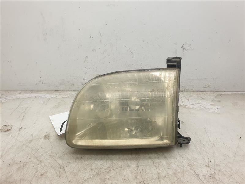 00-04 TOYOTA TUNDRA DRIVER LEFT HEADLIGHT FADED