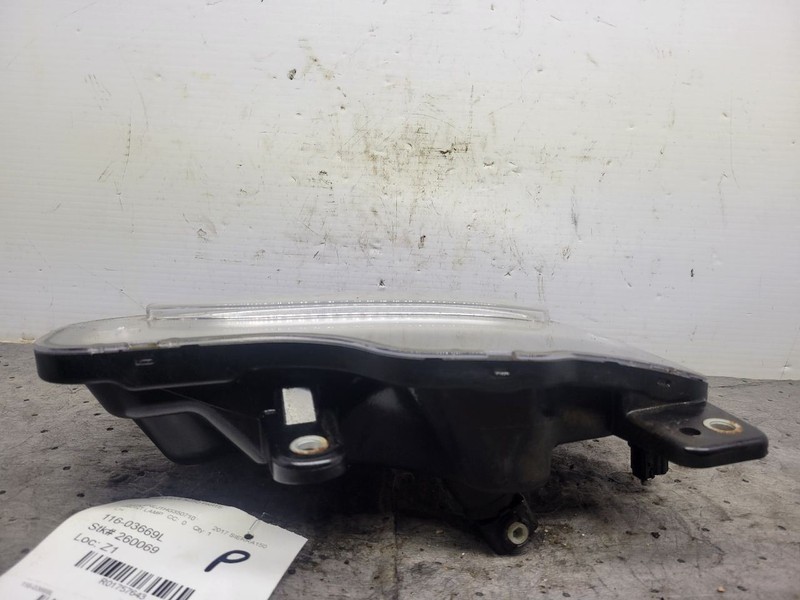 Driver Corner/Park Light Classic Style Fits 16-19 SIERRA 1500 PICKUP 1757643