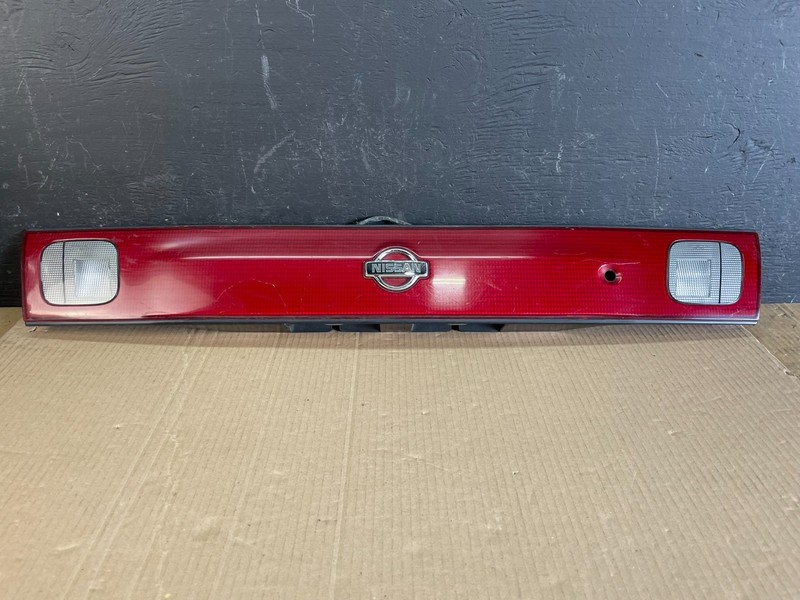 1995-1997 Nissan Sentra Tail Panel Rear Center Panel OEM 26540-F4304 AC1971 DG
