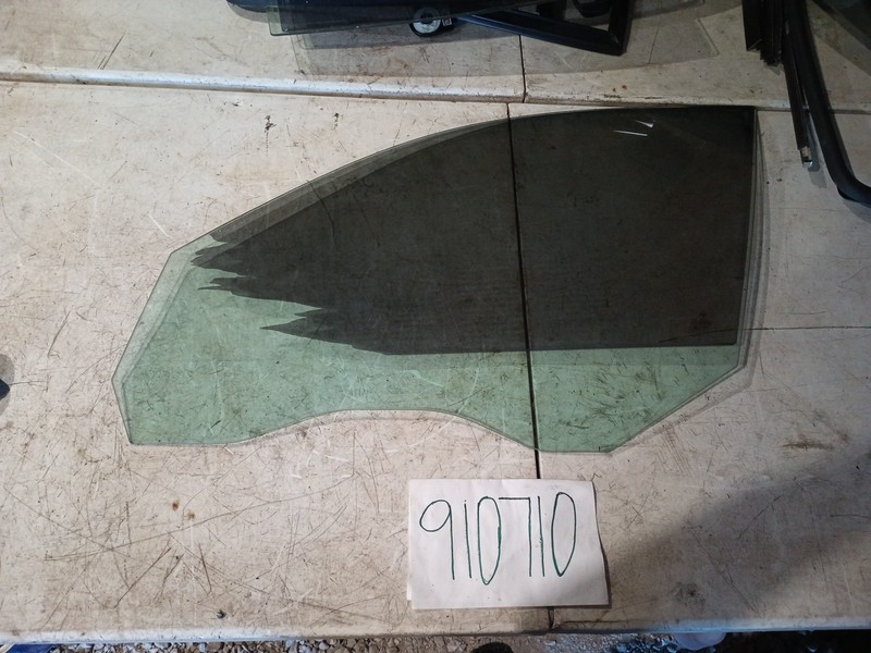 04-10 BMW 525i 530i E60 Driver Left Front Door Window Glass OEM