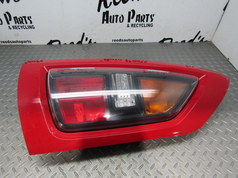 10-11 Kia Soul Passenger Tail Light Red Lower-amber Upper OEM
