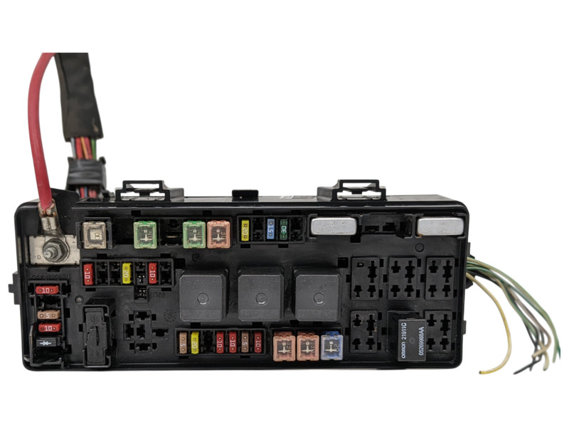08 Dodge Charger Chrysler 300 Fuse Box Engine Compartment 04607480AE P04607480AE