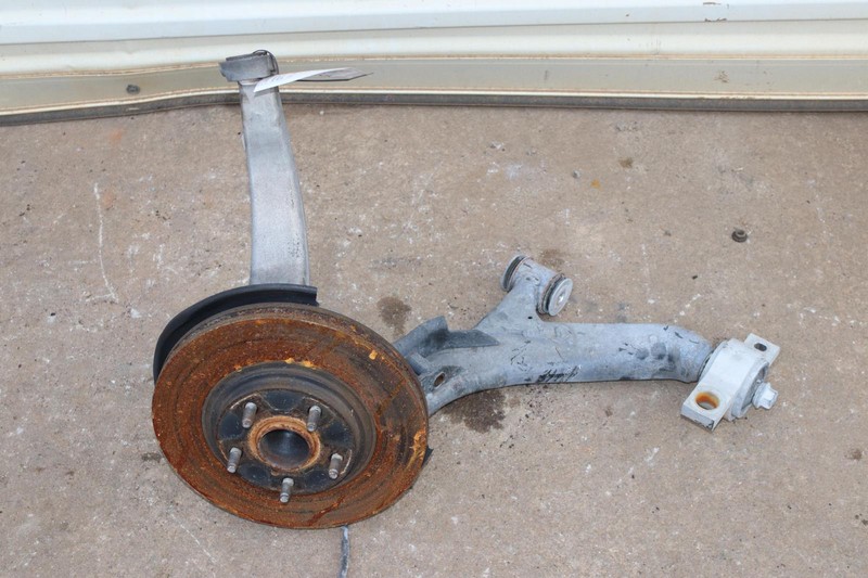2014-2015 LEXUS IS250 RWD FRONT LEFT SPINDLE KNUCKLE HUB W/ CONTROL ARM OEM