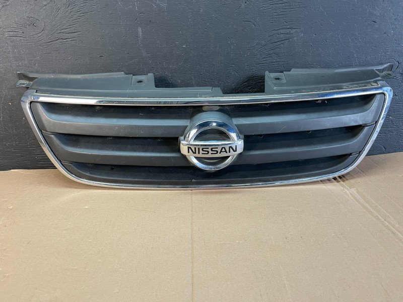 2002 2003 2004 Nissan Altima Front Upper Grill Grille OEM AD8341 DG