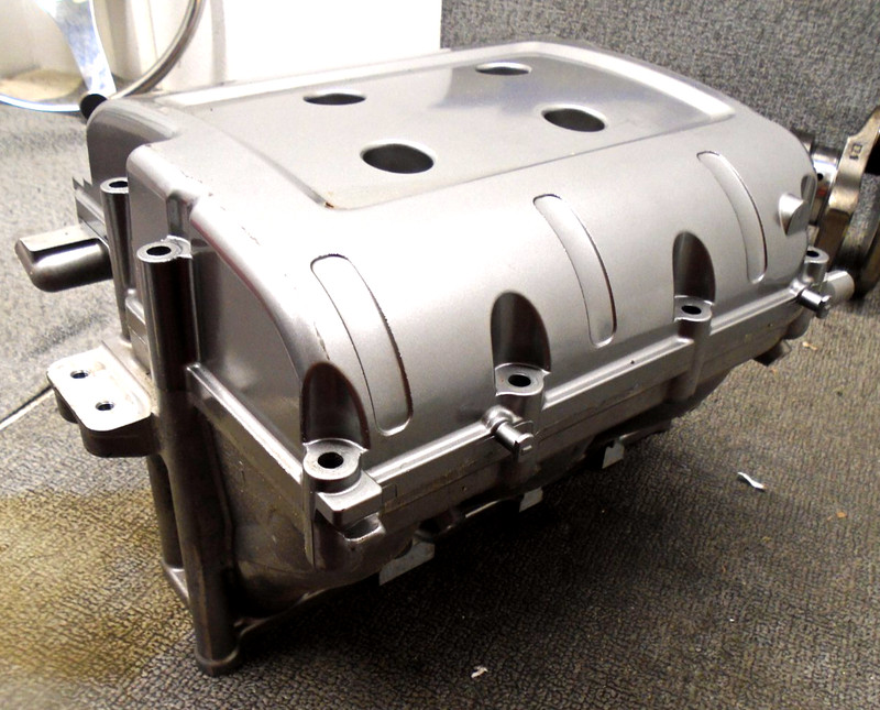 Suzuki DF350 Collector Assy w Cover 13100-98L00, 13140-98L00 2018-2019 350 Hp